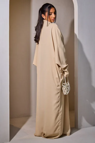 2-piece set abaya + beige belted vest