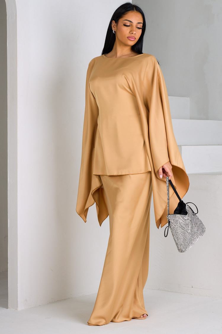 2-piece set poncho + camel satin skirt