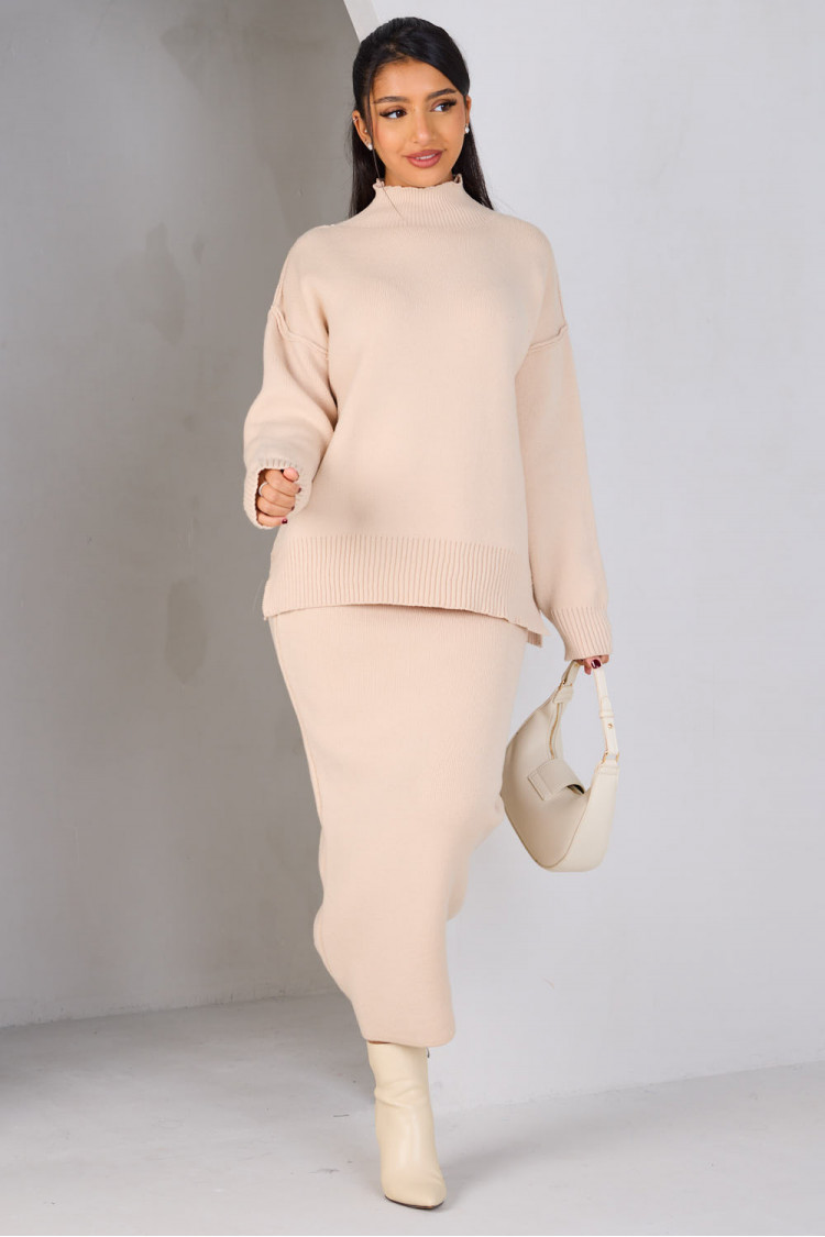 2-piece set: beige knit sweater + skirt